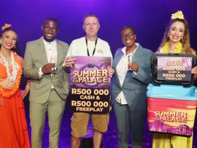 Summer at the Palace4 Black Card Draw800x400