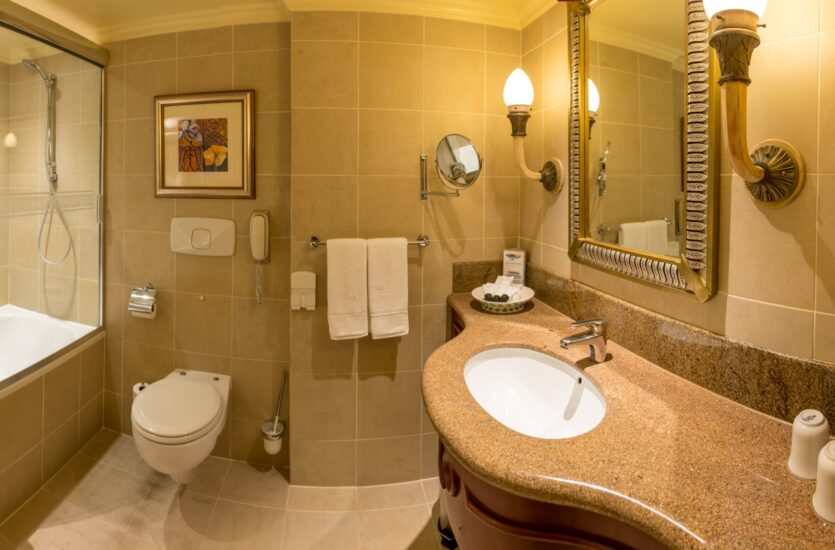 Classic room bathroom at the D'oreale Grande