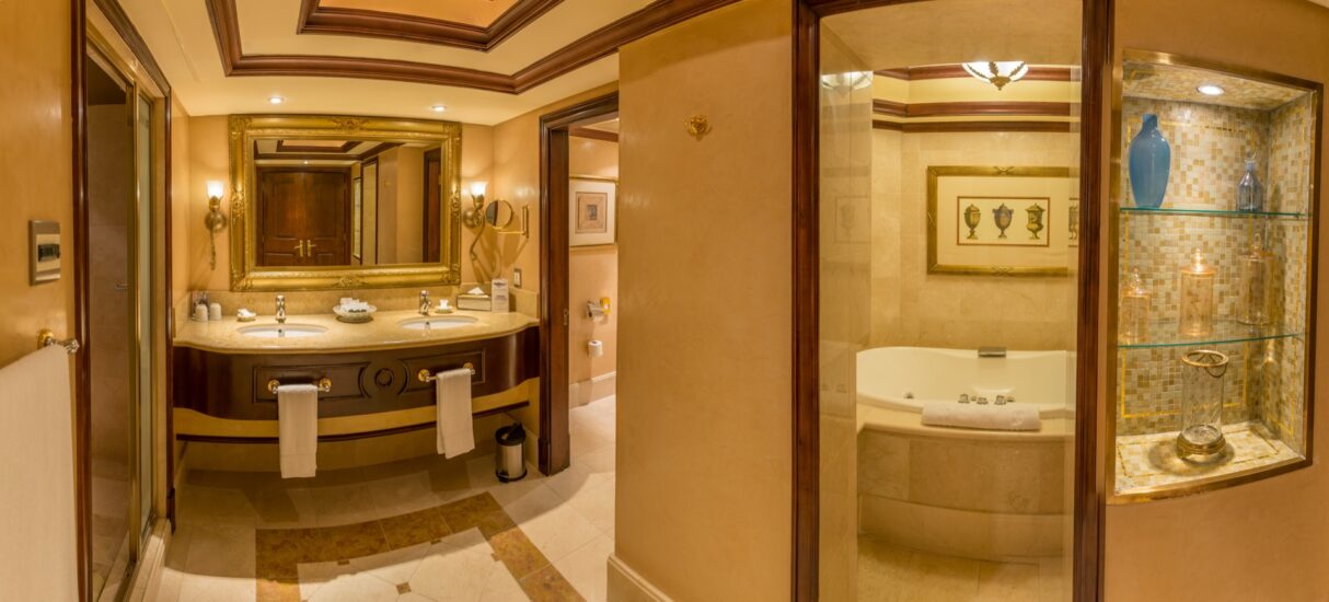 Junior Suite bathroom at the D'oreale Grande