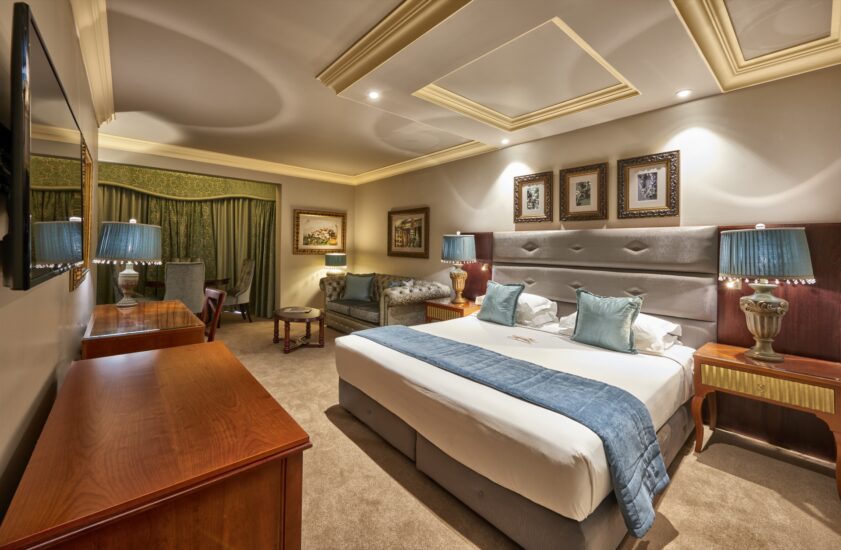 Superior King room with lounge at the D'oreale Grande, Emperors Palace